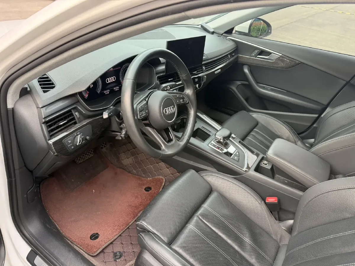 2020 Audi A4L 2.0T 190HP L4 7DCT,autocango,china used car exporter,china ev exporter,chinese used car exporter,chinese used ev exporter