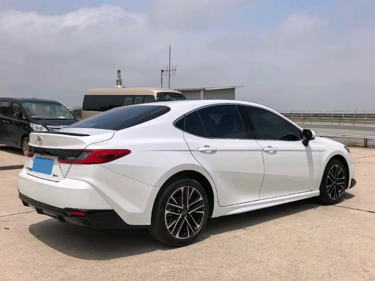 2026 Toyota Camry 2.0L 152HP L4 E-CVT Hybrid,autocango,china used car exporter,china ev exporter,chinese used car exporter,chinese used ev exporter