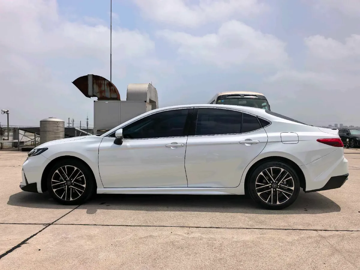 2026 Toyota Camry 2.0L 152HP L4 E-CVT Hybrid,autocango,china used car exporter,china ev exporter,chinese used car exporter,chinese used ev exporter