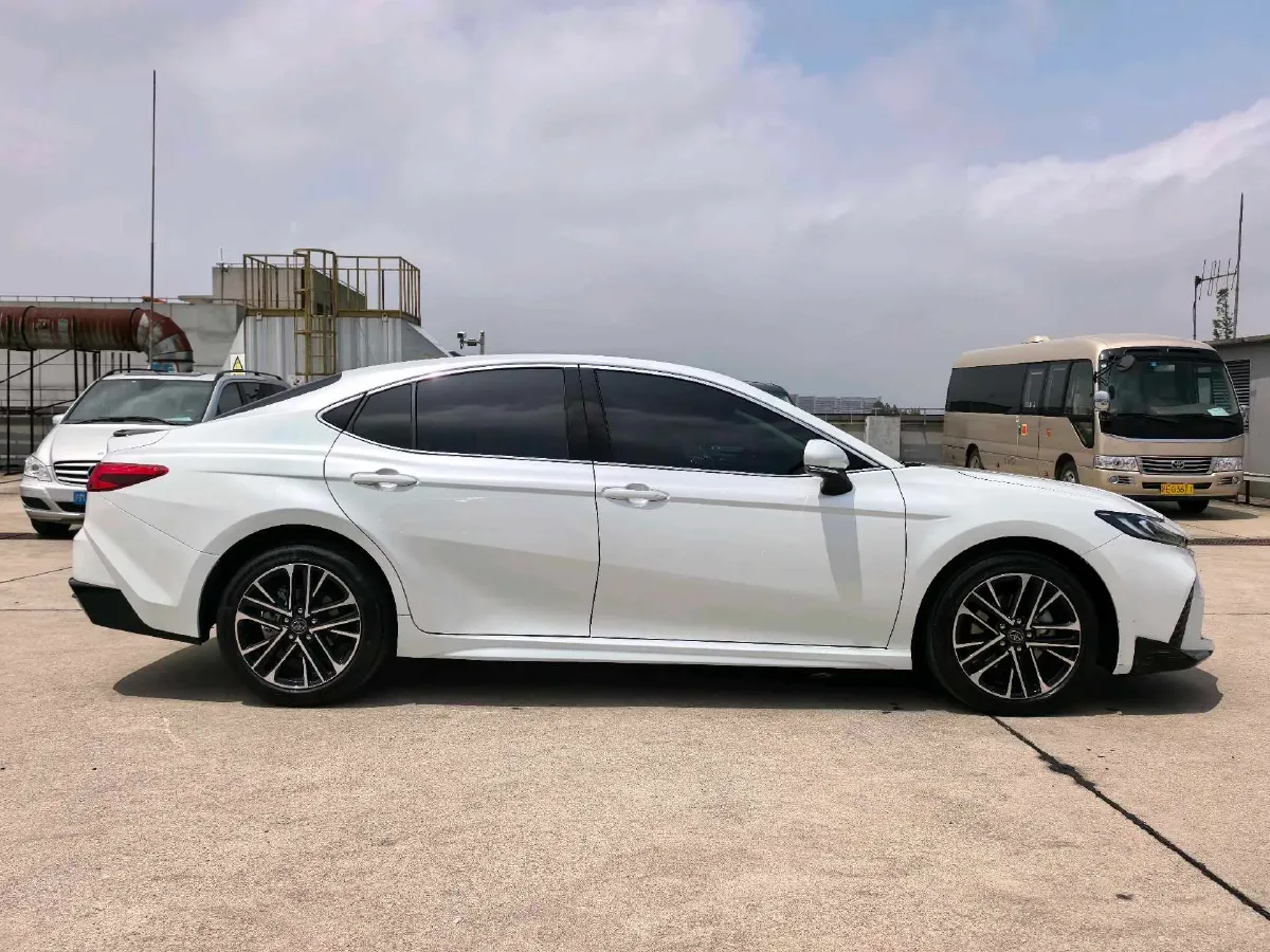 2026 Toyota Camry 2.0L 152HP L4 E-CVT Hybrid,autocango,china used car exporter,china ev exporter,chinese used car exporter,chinese used ev exporter