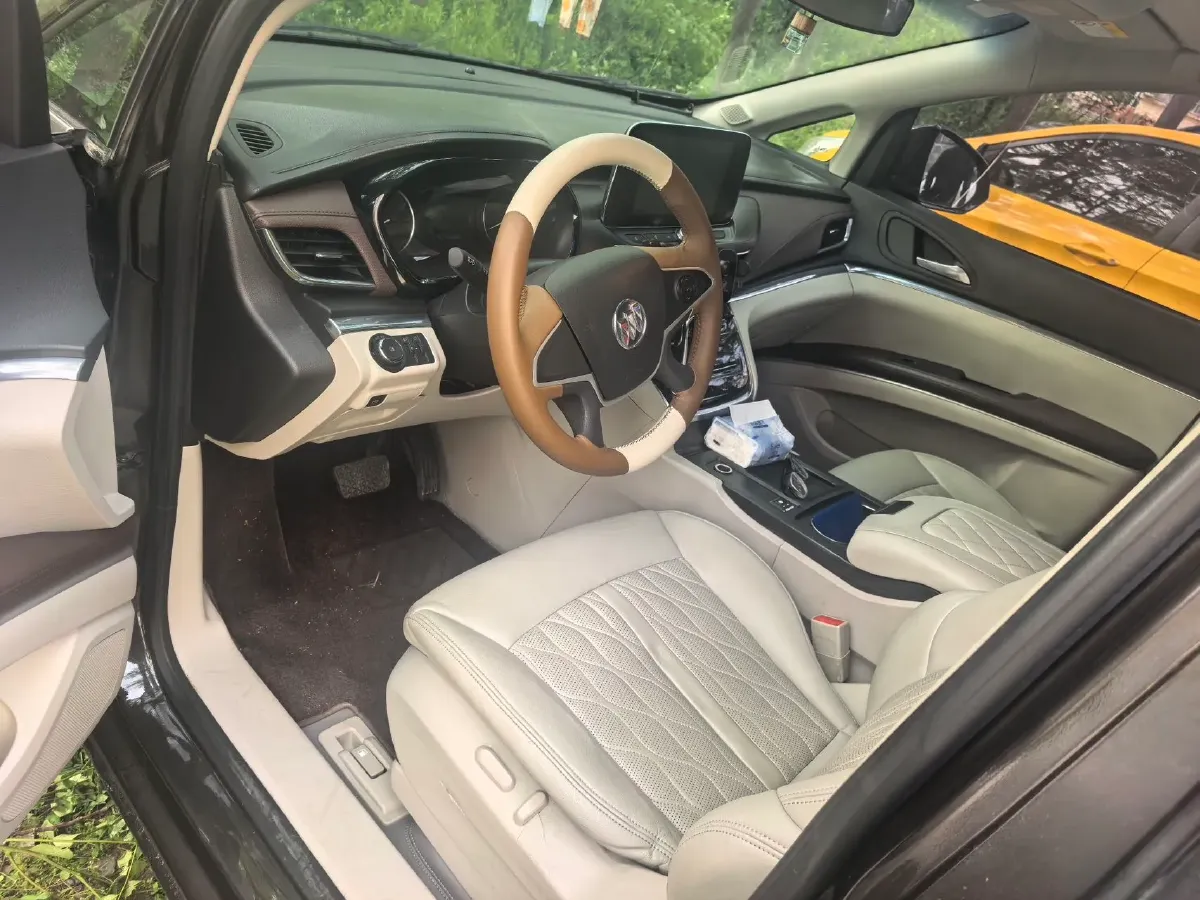 2021 Buick GL8 2.0T 237HP L4 9AT,autocango,china used car exporter,china ev exporter,chinese used car exporter,chinese used ev exporter