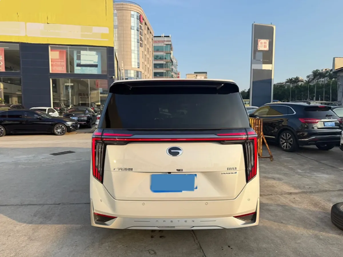 2023 GAC Trumpchi M8 2.0T 190HP L4 E-CVT Hybrid,autocango,china used car exporter,china ev exporter,chinese used car exporter,chinese used ev exporter