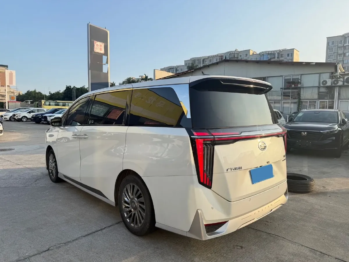 2023 GAC Trumpchi M8 2.0T 190HP L4 E-CVT Hybrid,autocango,china used car exporter,china ev exporter,chinese used car exporter,chinese used ev exporter