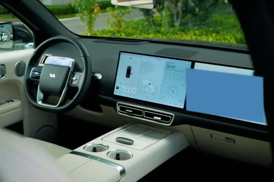 2024 Li L6 Range Extended 154HP L4 REEV 36.8KWH,autocango,china used car exporter,china ev exporter,chinese used car exporter,chinese used ev exporter