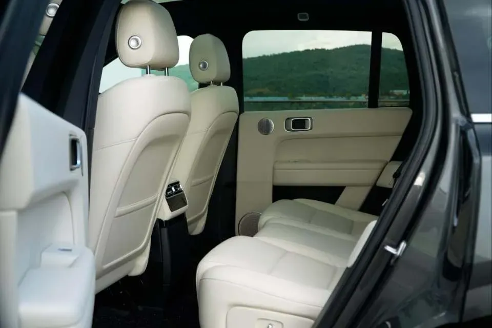 2024 Li L6 Range Extended 154HP L4 REEV 36.8KWH,autocango,china used car exporter,china ev exporter,chinese used car exporter,chinese used ev exporter