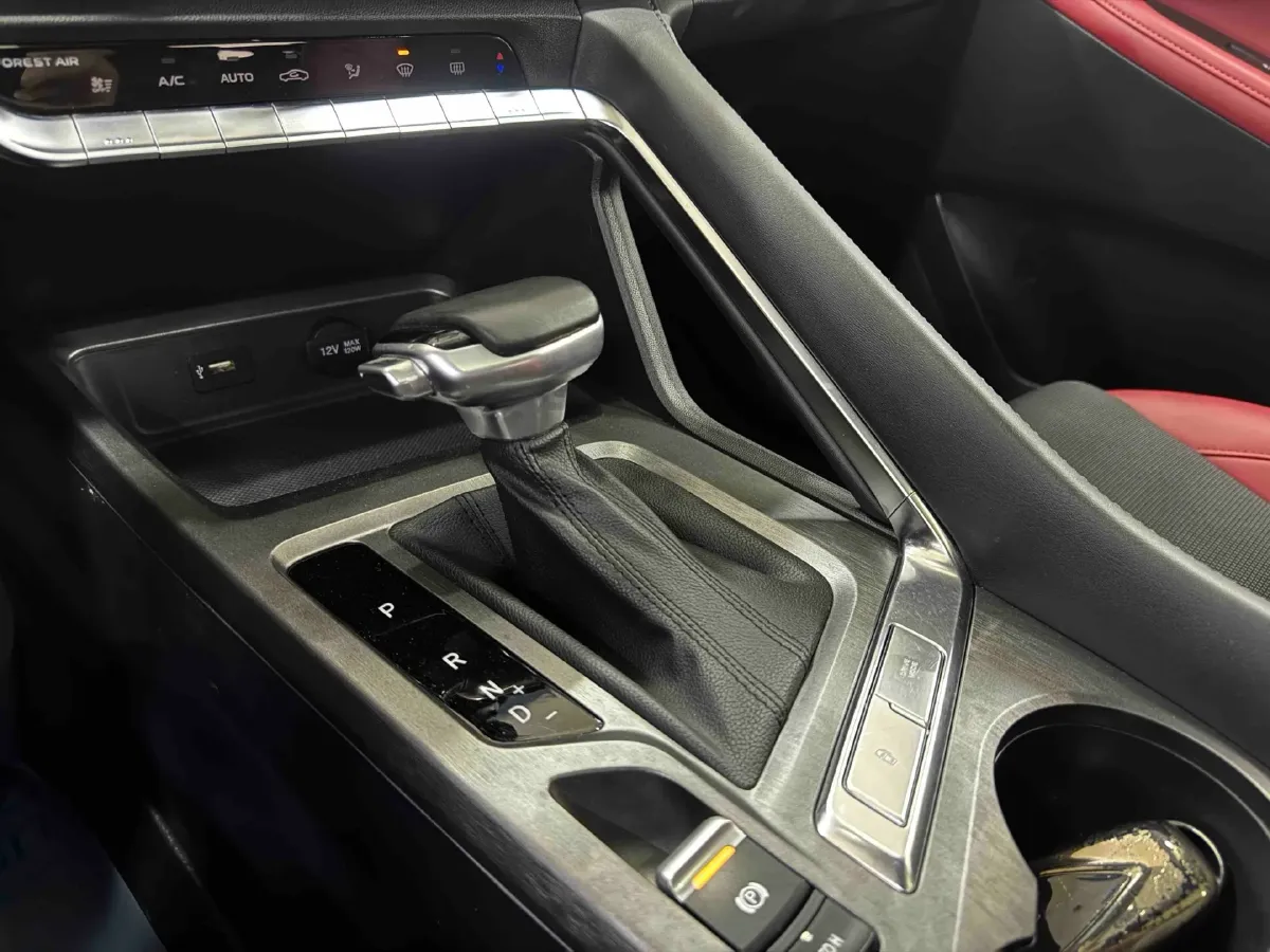 2023 ChangAn CS35 Plus 1.4T 160HP L4 7DCT,autocango,china used car exporter,china ev exporter,chinese used car exporter,chinese used ev exporter