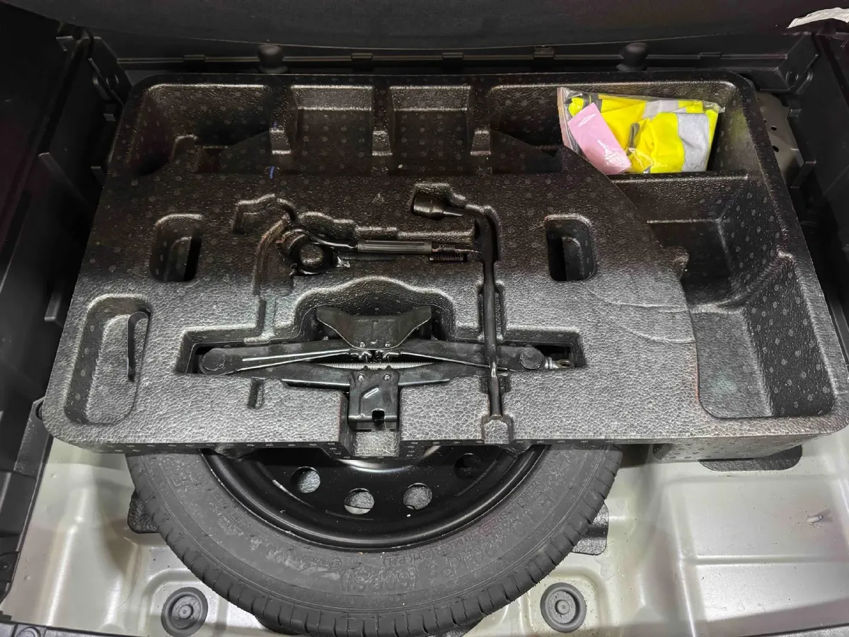 2023 ChangAn CS35 Plus 1.4T 160HP L4 7DCT,autocango,china used car exporter,china ev exporter,chinese used car exporter,chinese used ev exporter