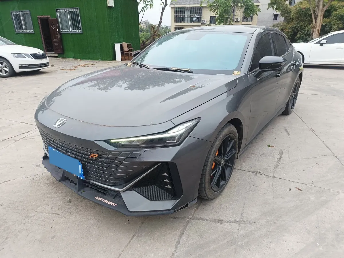 2022 ChangAn UNI-V 1.5T 188HP L4 7DCT,autocango,china used car exporter,china ev exporter,chinese used car exporter,chinese used ev exporter