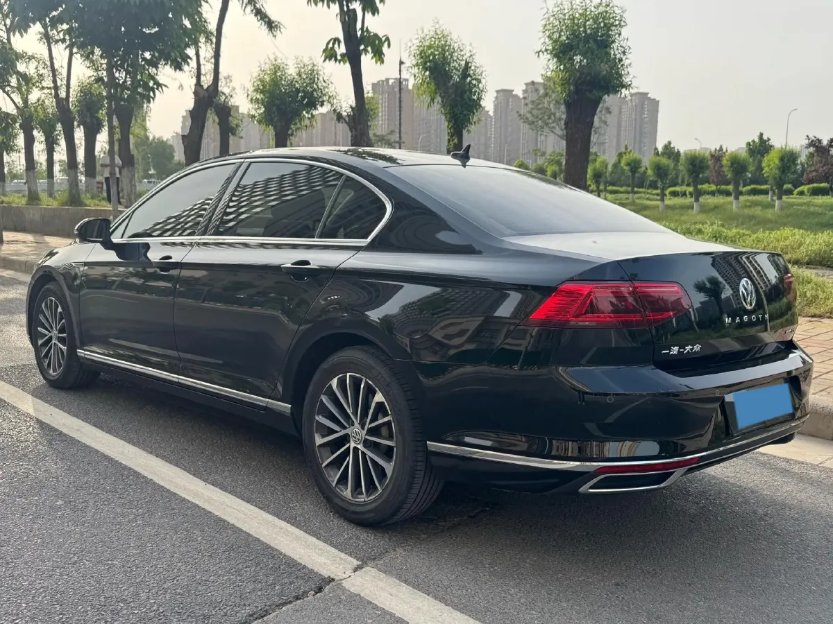 2020 Volkswagen Magotan 2.0T 186HP L4 7DCT,autocango,china used car exporter,china ev exporter,chinese used car exporter,chinese used ev exporter