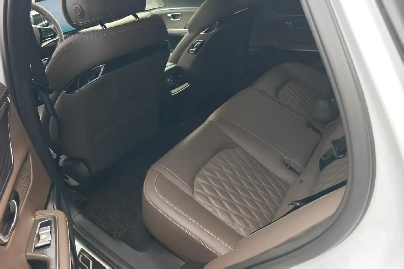 2022 Lincoln Corsair 2.0T 245HP L4 8AT,autocango,china used car exporter,china ev exporter,chinese used car exporter,chinese used ev exporter