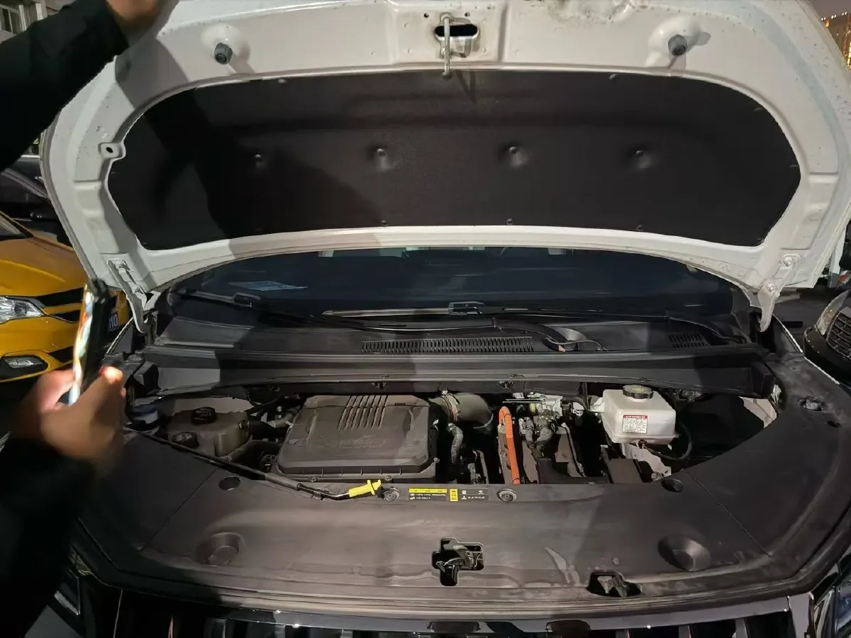 2023 GAC Trumpchi M8 2.0T 190HP L4 E-CVT Hybrid,autocango,china used car exporter,china ev exporter,chinese used car exporter,chinese used ev exporter