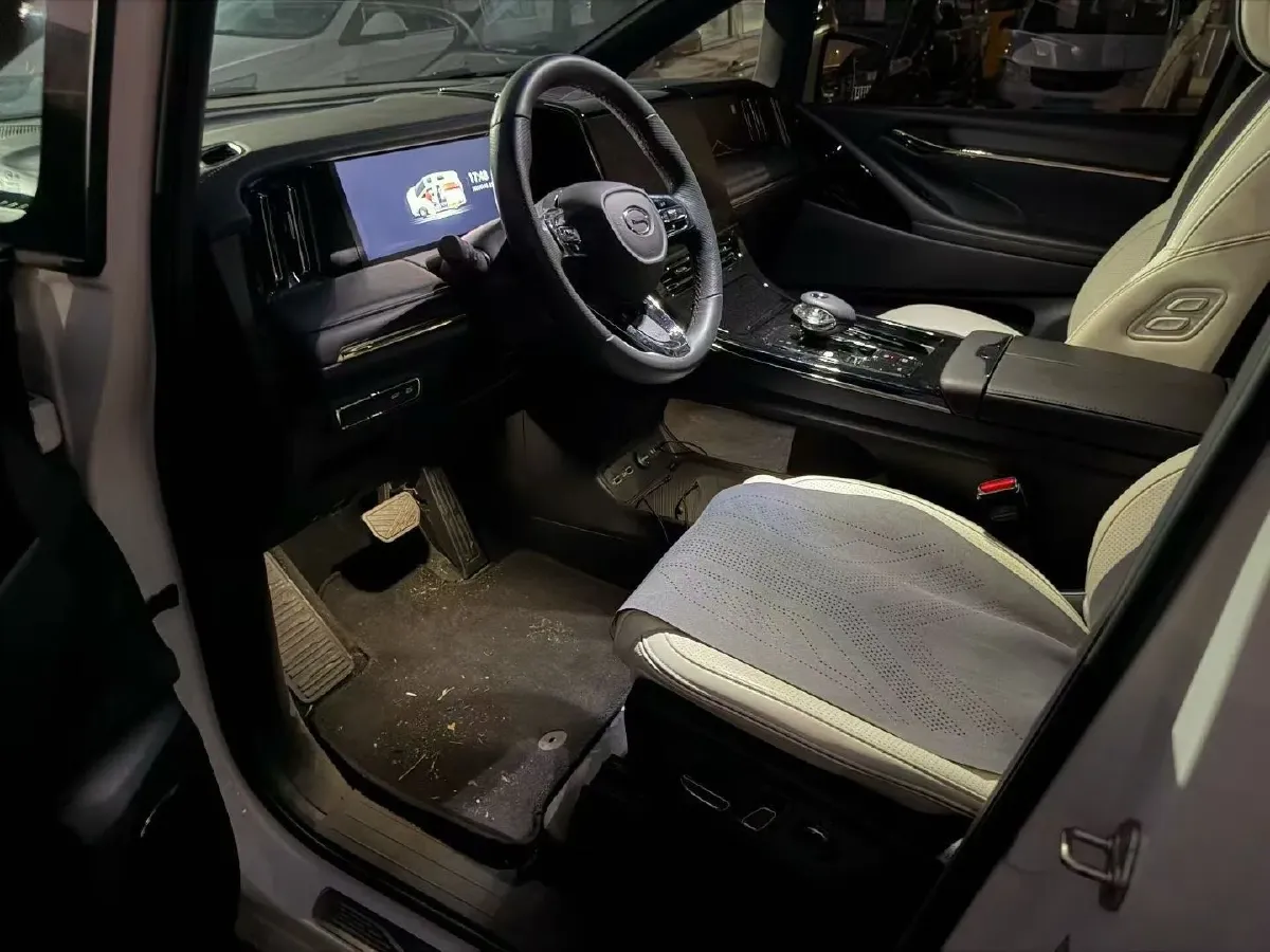 2023 GAC Trumpchi M8 2.0T 190HP L4 E-CVT Hybrid,autocango,china used car exporter,china ev exporter,chinese used car exporter,chinese used ev exporter