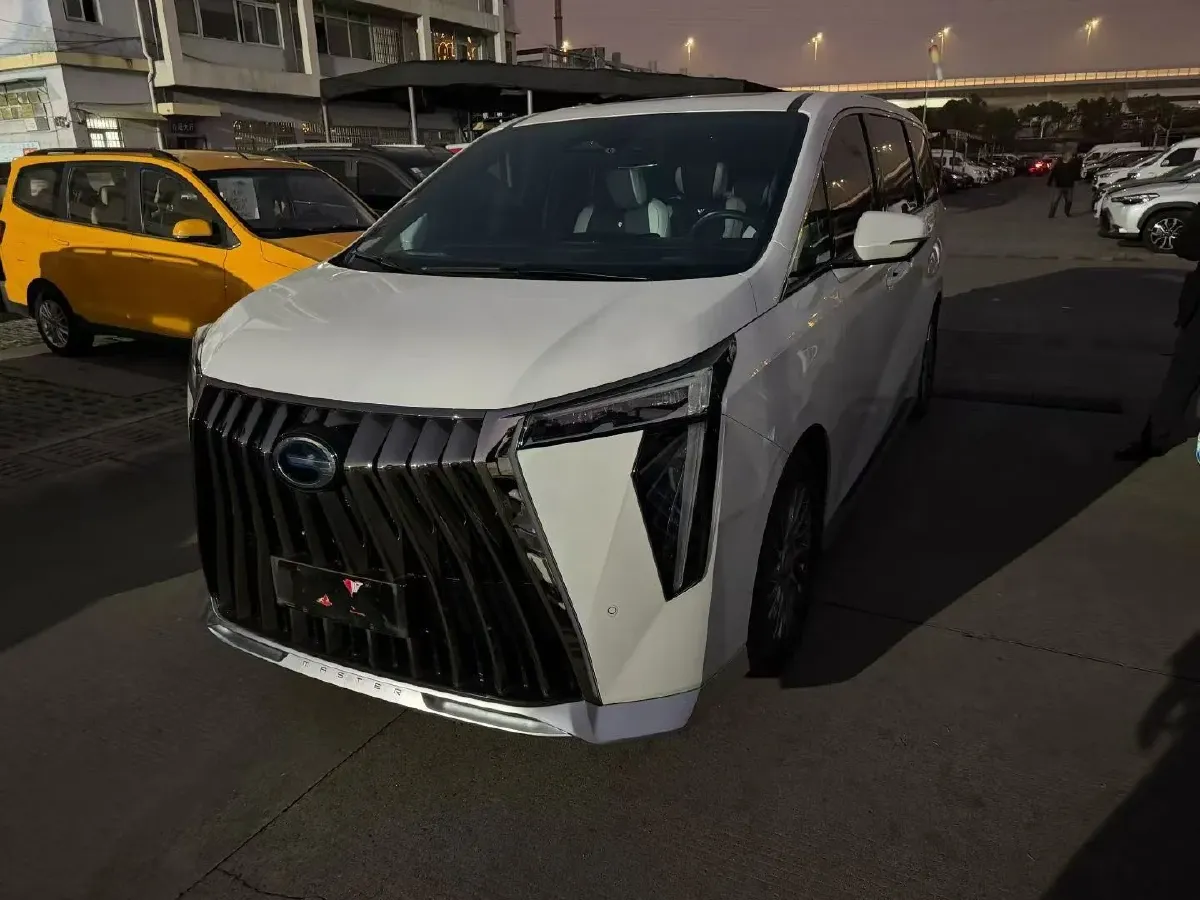 2023 GAC Trumpchi M8 2.0T 190HP L4 E-CVT Hybrid,autocango,china used car exporter,china ev exporter,chinese used car exporter,chinese used ev exporter