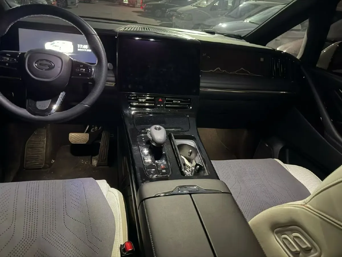 2023 GAC Trumpchi M8 2.0T 190HP L4 E-CVT Hybrid,autocango,china used car exporter,china ev exporter,chinese used car exporter,chinese used ev exporter