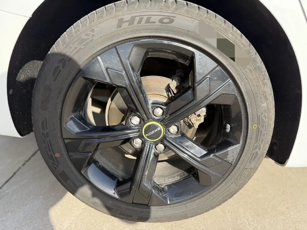 2020 Roewe i6 MAX 1.5T 169HP L4 AMT PHEV,autocango,china used car exporter,china ev exporter,chinese used car exporter,chinese used ev exporter