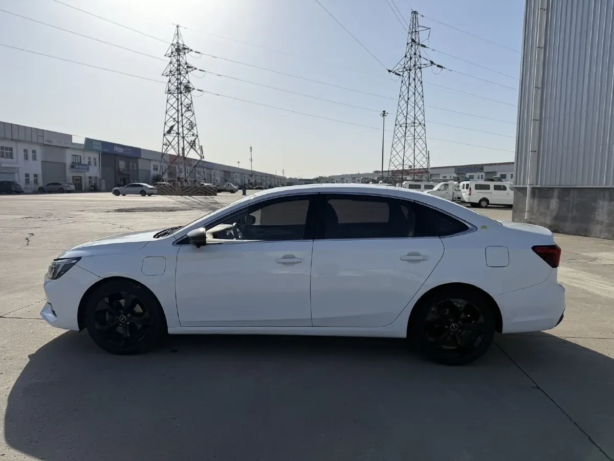 2020 Roewe i6 MAX 1.5T 169HP L4 AMT PHEV,autocango,china used car exporter,china ev exporter,chinese used car exporter,chinese used ev exporter