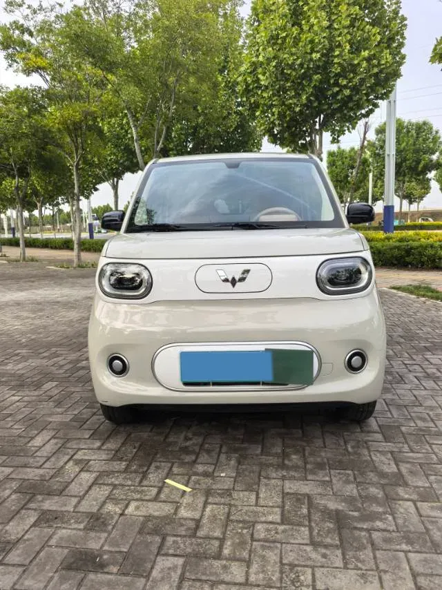 2024 WuLing HongGuang MINI EV BEV 17.3KWH,autocango,china used car exporter,china ev exporter,chinese used car exporter,chinese used ev exporter