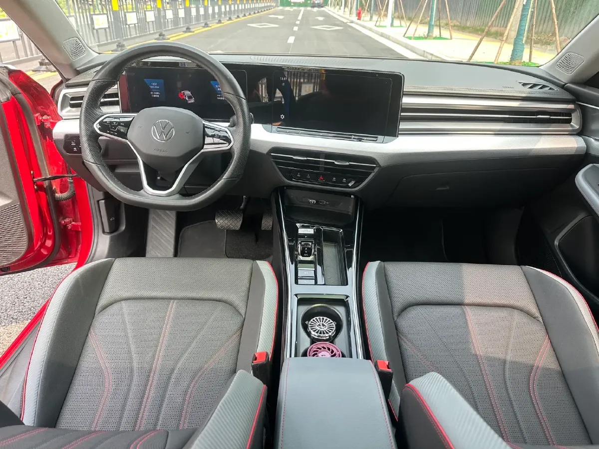 2023 Volkswagen Lamando 1.4T 150HP L4 7DCT,autocango,china used car exporter,china ev exporter,chinese used car exporter,chinese used ev exporter