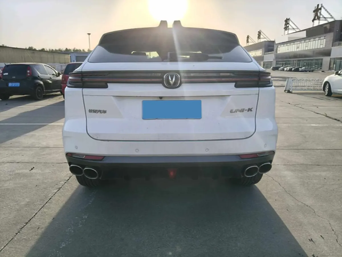 2021 ChangAn UNI-K 2.0T 233HP L4 8AT,autocango,china used car exporter,china ev exporter,chinese used car exporter,chinese used ev exporter