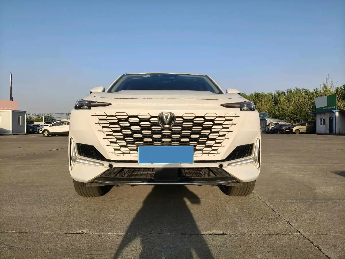 2021 ChangAn UNI-K 2.0T 233HP L4 8AT,autocango,china used car exporter,china ev exporter,chinese used car exporter,chinese used ev exporter