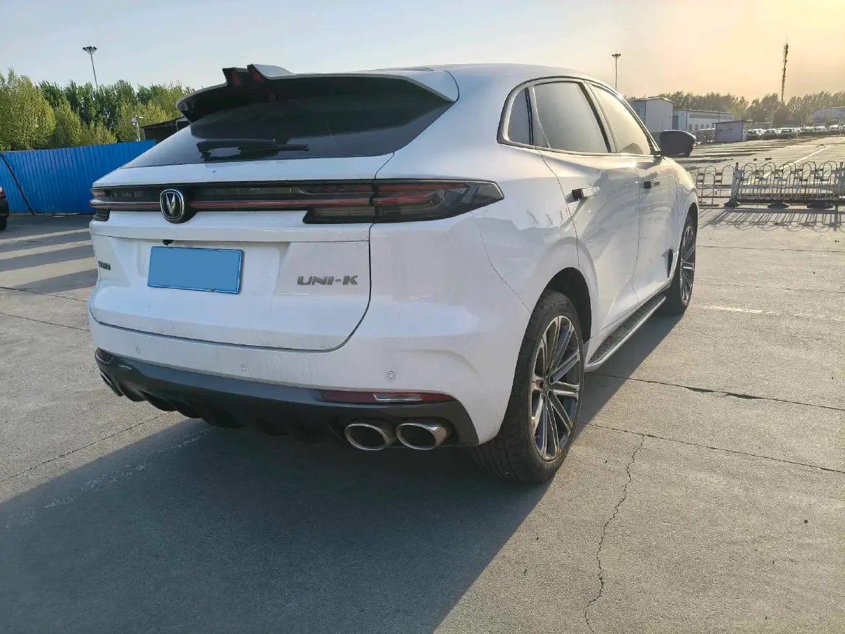 2021 ChangAn UNI-K 2.0T 233HP L4 8AT,autocango,china used car exporter,china ev exporter,chinese used car exporter,chinese used ev exporter