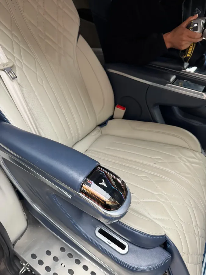 2021 Buick GL8 2.0T 237HP L4 9AT,autocango,china used car exporter,china ev exporter,chinese used car exporter,chinese used ev exporter