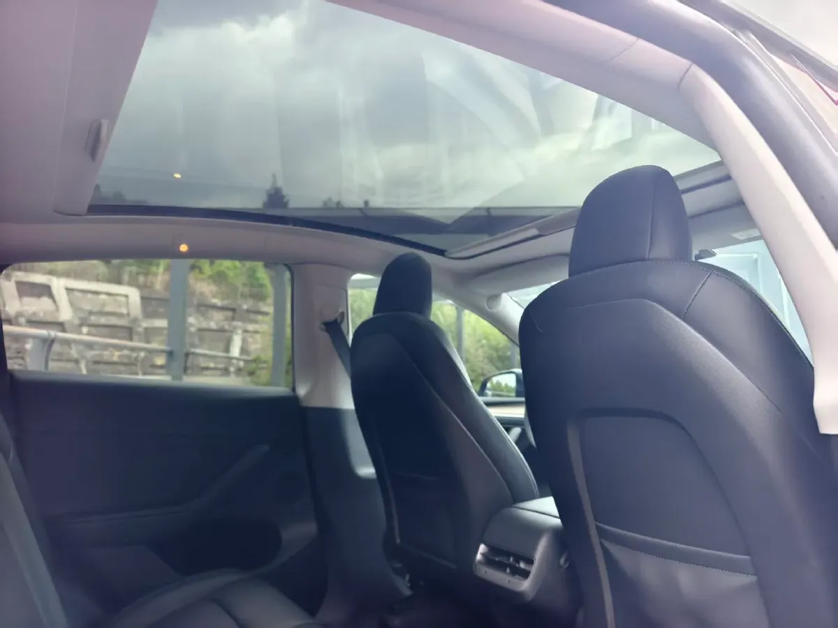 2022 Tesla Model Y BEV 60KWH,autocango,china used car exporter,china ev exporter,chinese used car exporter,chinese used ev exporter