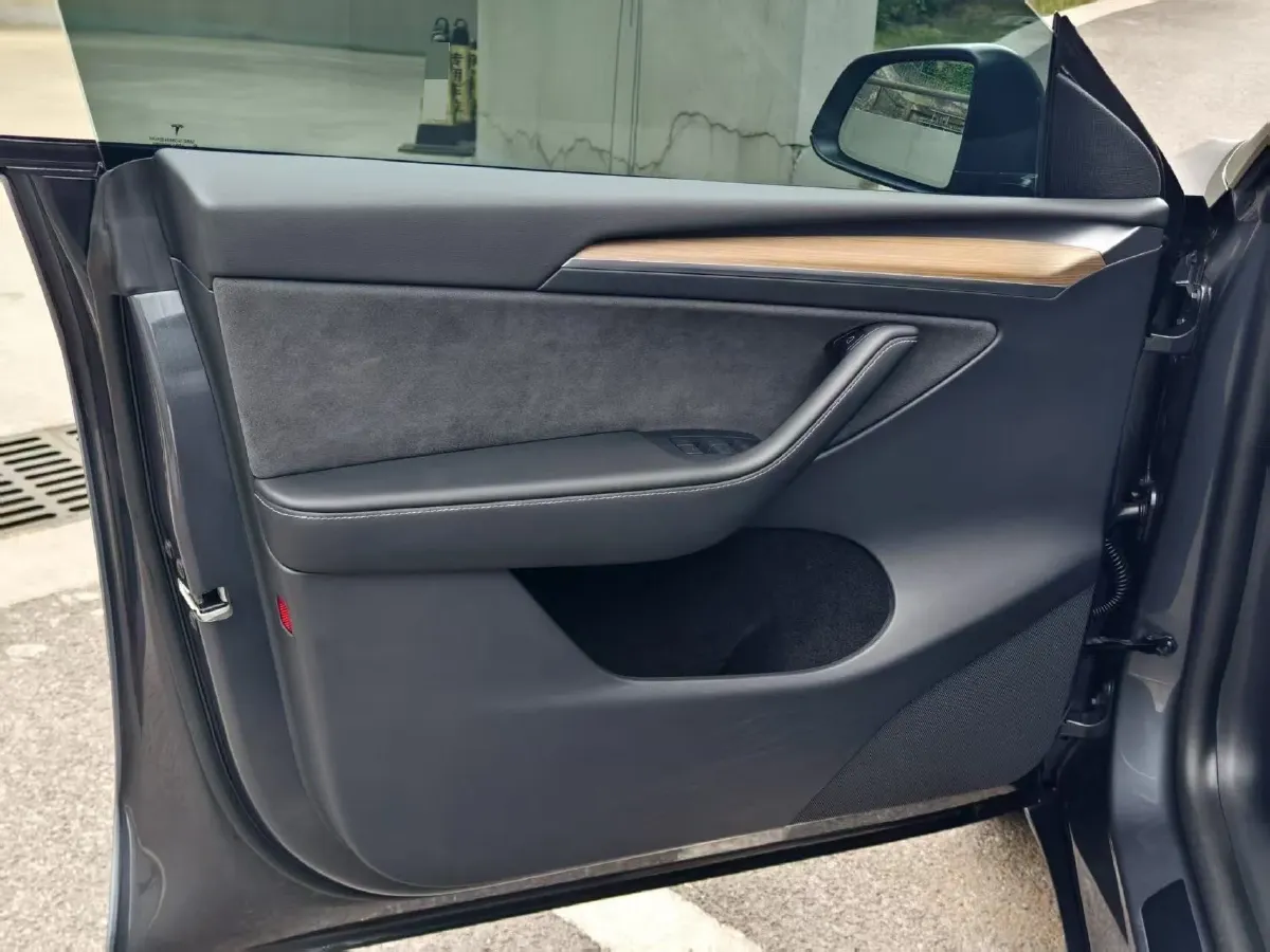 2022 Tesla Model Y BEV 60KWH,autocango,china used car exporter,china ev exporter,chinese used car exporter,chinese used ev exporter