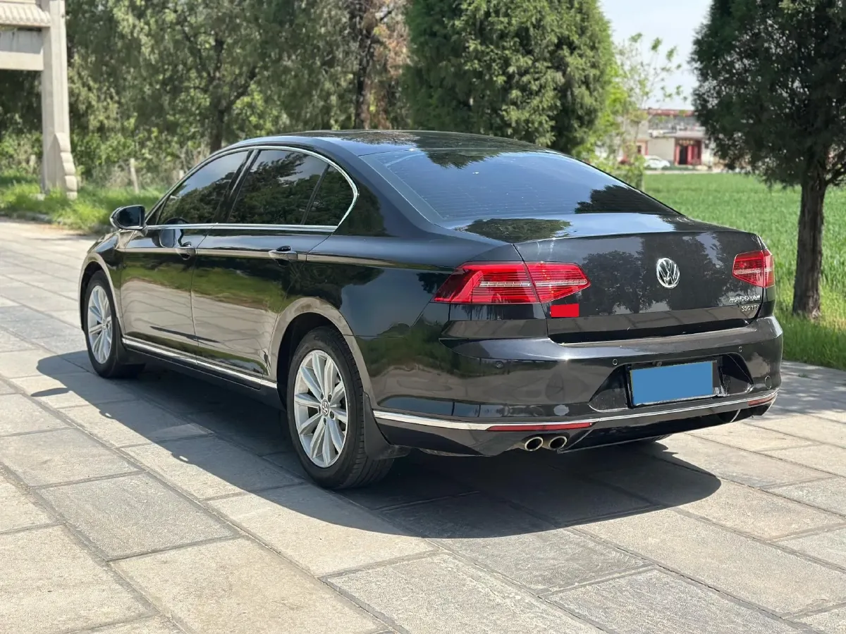 2018 Volkswagen Magotan 1.8T 180HP L4 7DCT,autocango,china used car exporter,china ev exporter,chinese used car exporter,chinese used ev exporter
