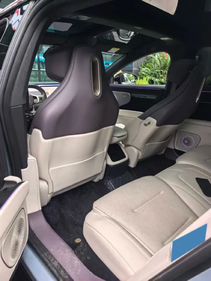 2025 Avatr 12 BEV,autocango,china used car exporter,china ev exporter,chinese used car exporter,chinese used ev exporter