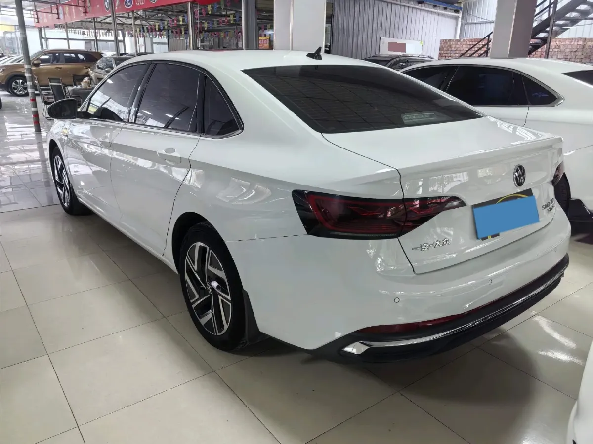 2023 Volkswagen Sagitar 1.5T 160HP L4 7DCT,autocango,china used car exporter,china ev exporter,chinese used car exporter,chinese used ev exporter