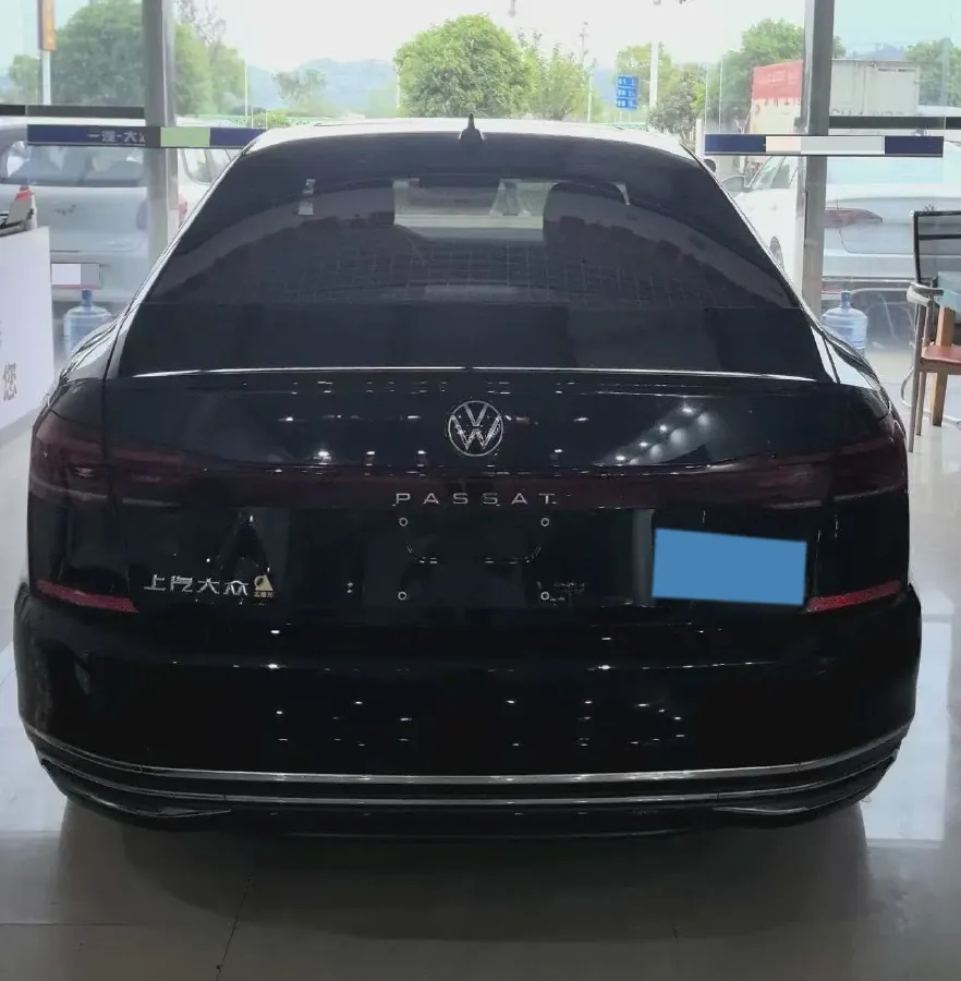 2024 Volkswagen Passat 2.0T 220HP L4 7DCT,autocango,china used car exporter,china ev exporter,chinese used car exporter,chinese used ev exporter