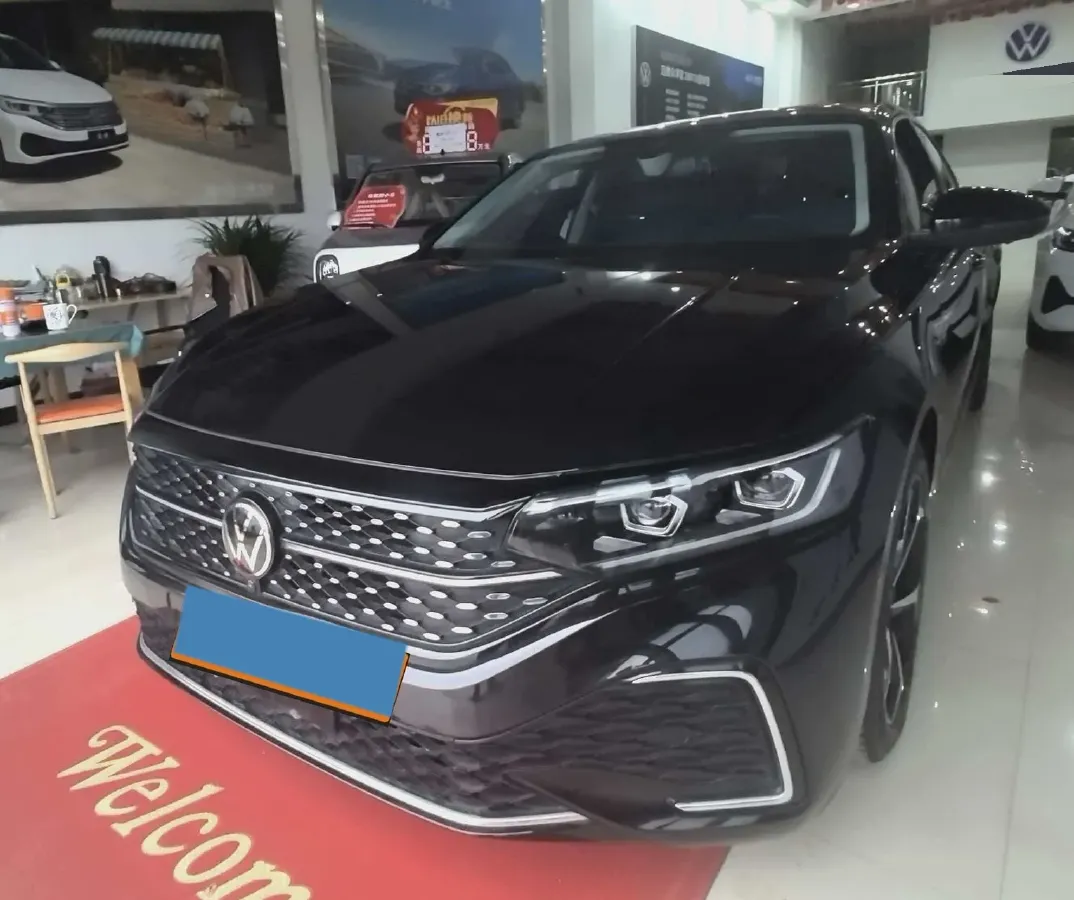 2024 Volkswagen Passat 2.0T 220HP L4 7DCT,autocango,china used car exporter,china ev exporter,chinese used car exporter,chinese used ev exporter