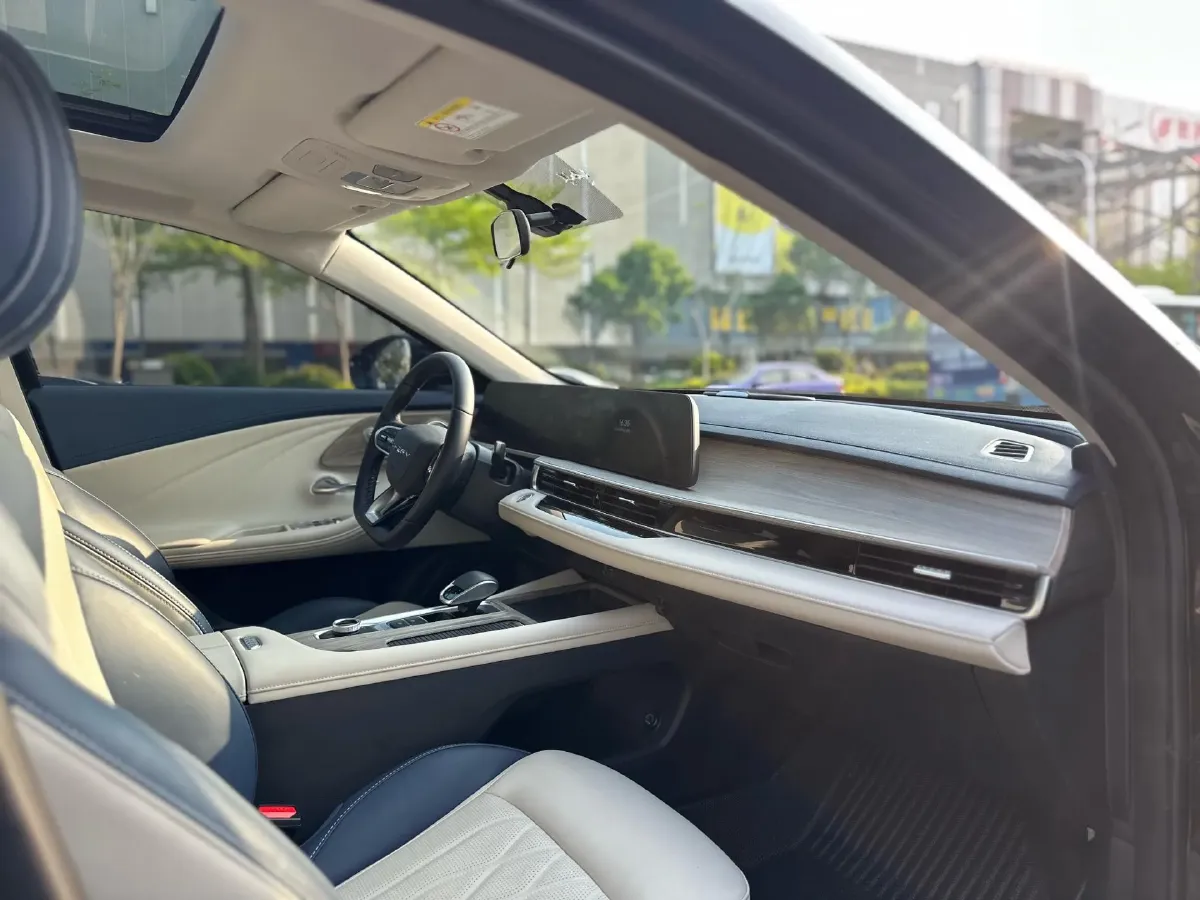 2022 Chery Arrizo 8 1.6T 197HP L4 7DCT,autocango,china used car exporter,china ev exporter,chinese used car exporter,chinese used ev exporter