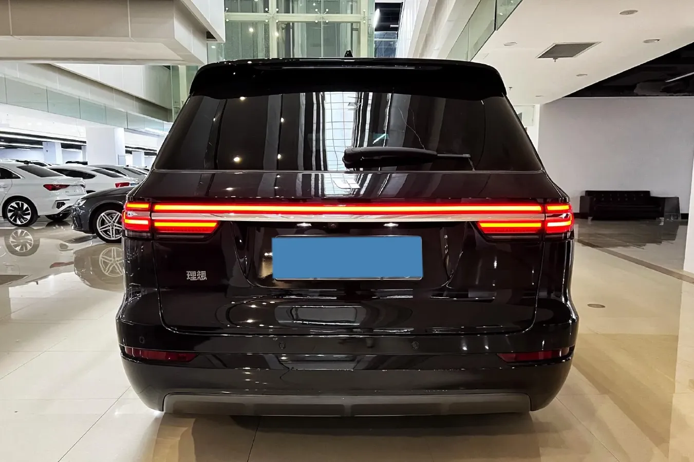 2021 Li ONE Range Extended 131HP REEV 40.5KWH,autocango,china used car exporter,china ev exporter,chinese used car exporter,chinese used ev exporter