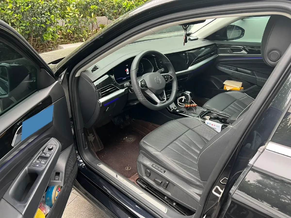 2024 Volkswagen Passat 2.0T 220HP L4 7DCT,autocango,china used car exporter,china ev exporter,chinese used car exporter,chinese used ev exporter