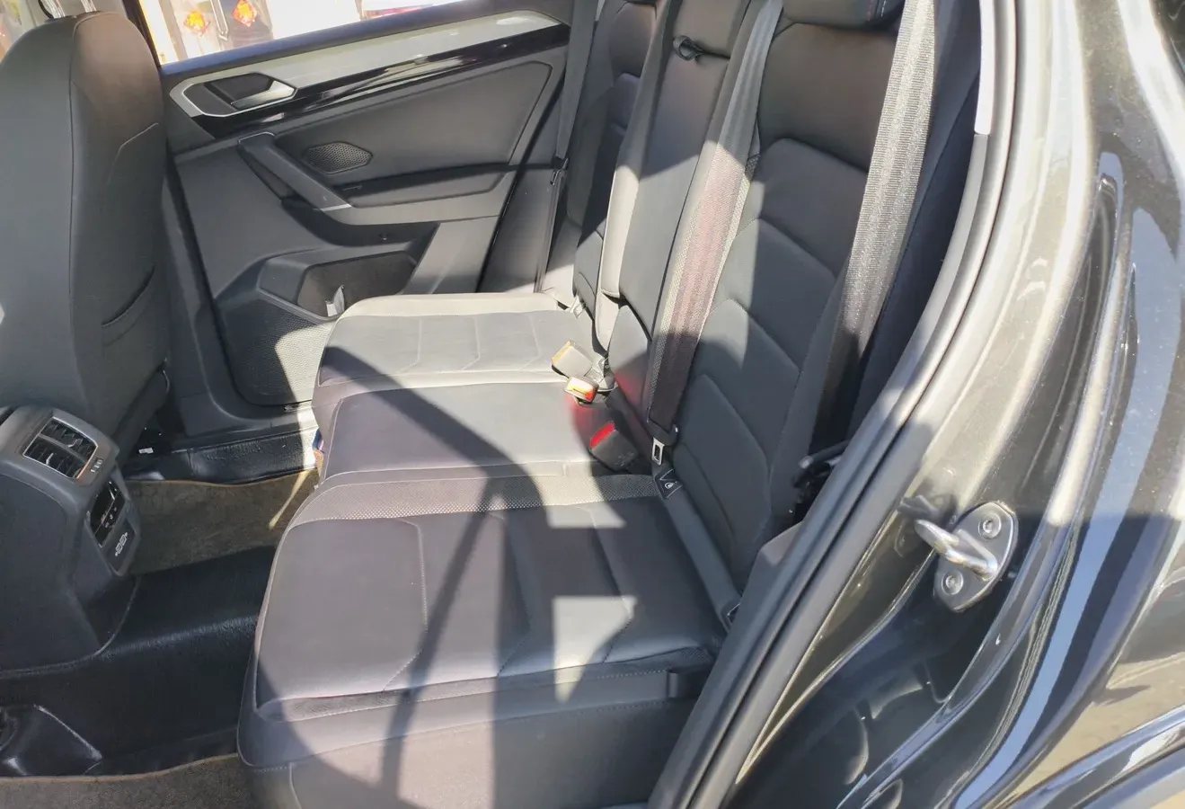 2020 Volkswagen Tayron 2.0T 186HP L4 7DCT,autocango,china used car exporter,china ev exporter,chinese used car exporter,chinese used ev exporter