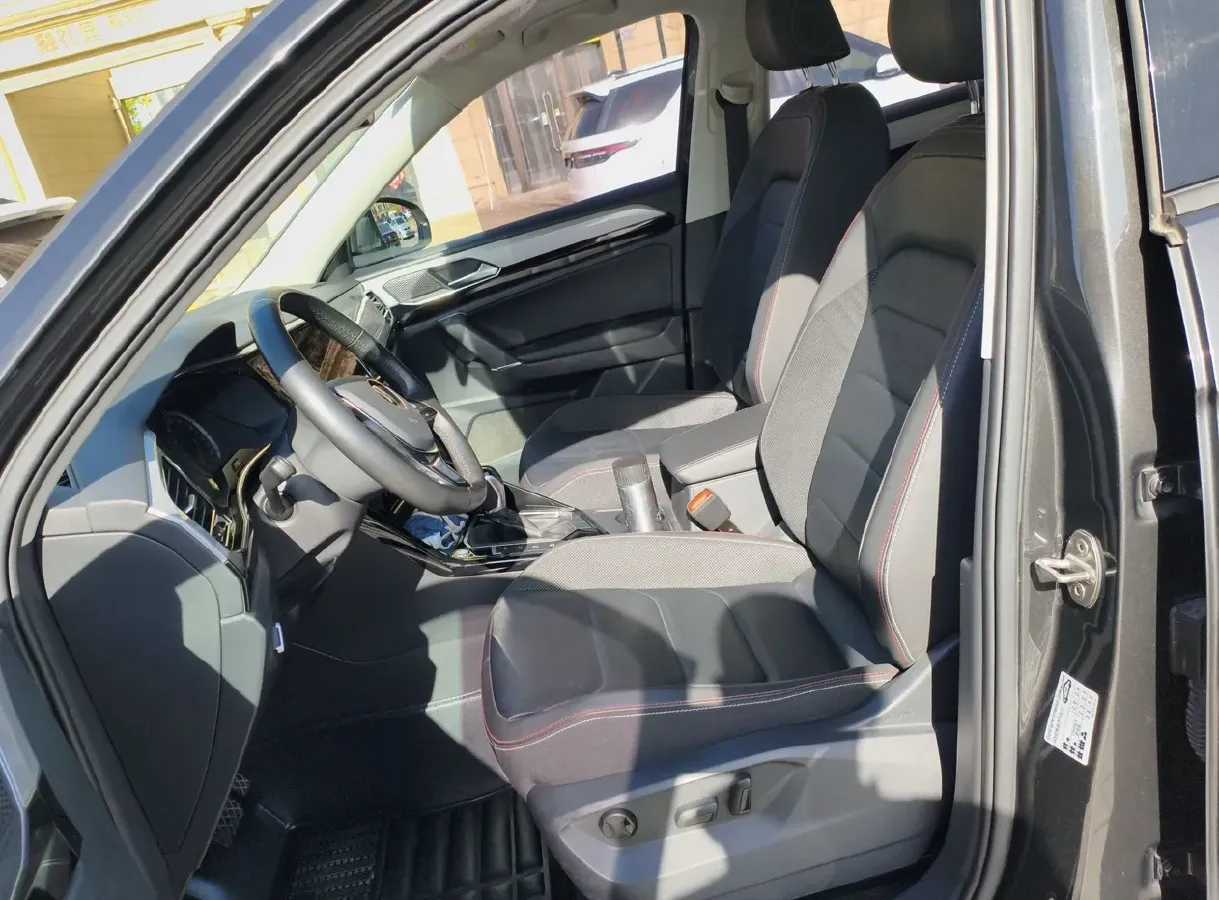 2020 Volkswagen Tayron 2.0T 186HP L4 7DCT,autocango,china used car exporter,china ev exporter,chinese used car exporter,chinese used ev exporter