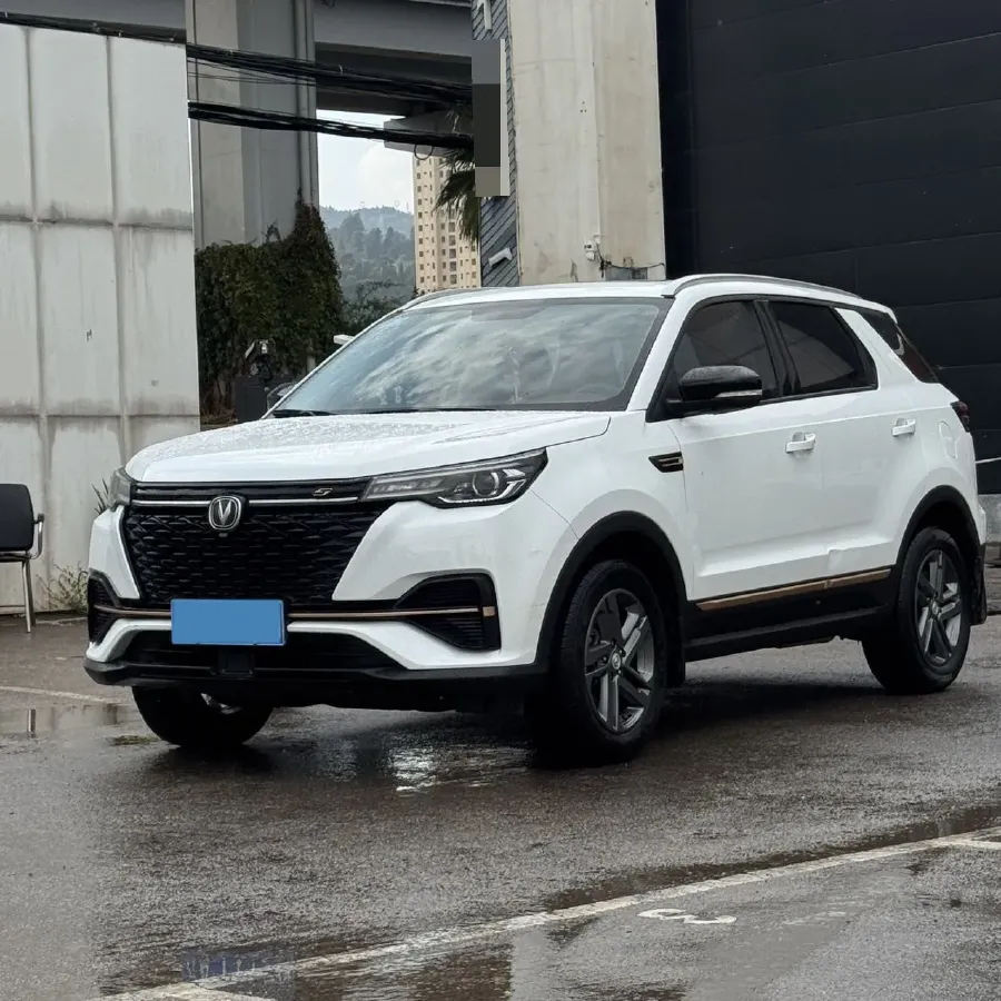 2022 ChangAn CS55 Plus 1.5T 180HP L4 6MT,autocango,china used car exporter,china ev exporter,chinese used car exporter,chinese used ev exporter