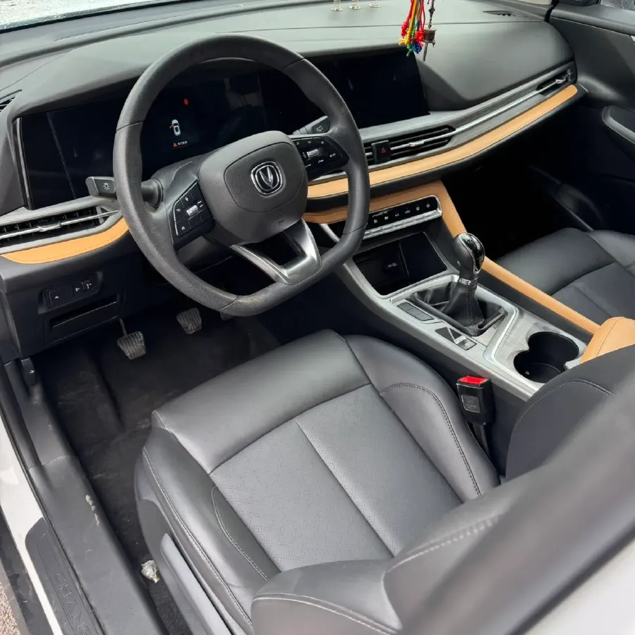 2022 ChangAn CS55 Plus 1.5T 180HP L4 6MT,autocango,china used car exporter,china ev exporter,chinese used car exporter,chinese used ev exporter