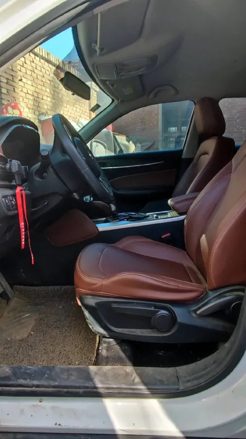 2018 Brilliance Auto V6 1.5T 150HP L4 7DCT,autocango,china used car exporter,china ev exporter,chinese used car exporter,chinese used ev exporter