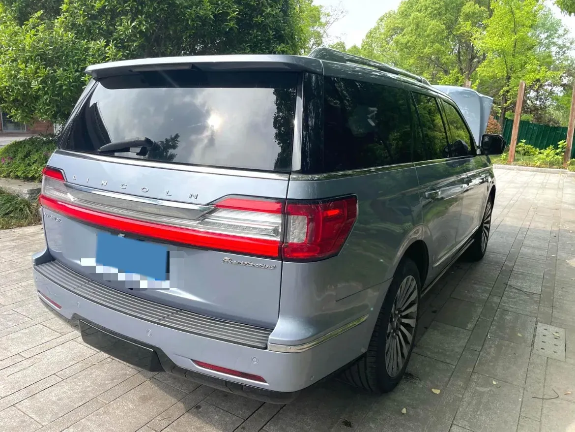 2019 Lincoln Navigator 3.5T 388HP V6 10AT,autocango,china used car exporter,china ev exporter,chinese used car exporter,chinese used ev exporter