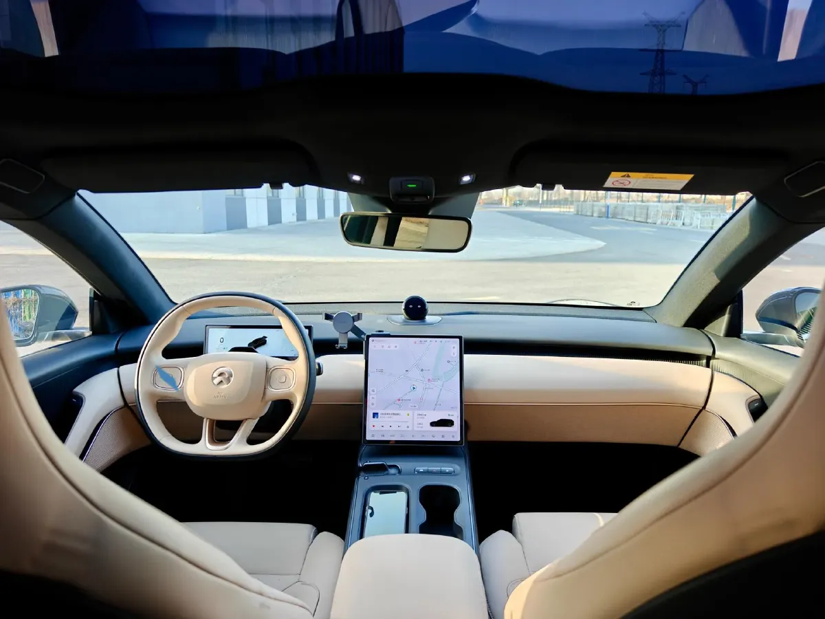 2024 NIO ET5T BEV 75KWH,autocango,china used car exporter,china ev exporter,chinese used car exporter,chinese used ev exporter