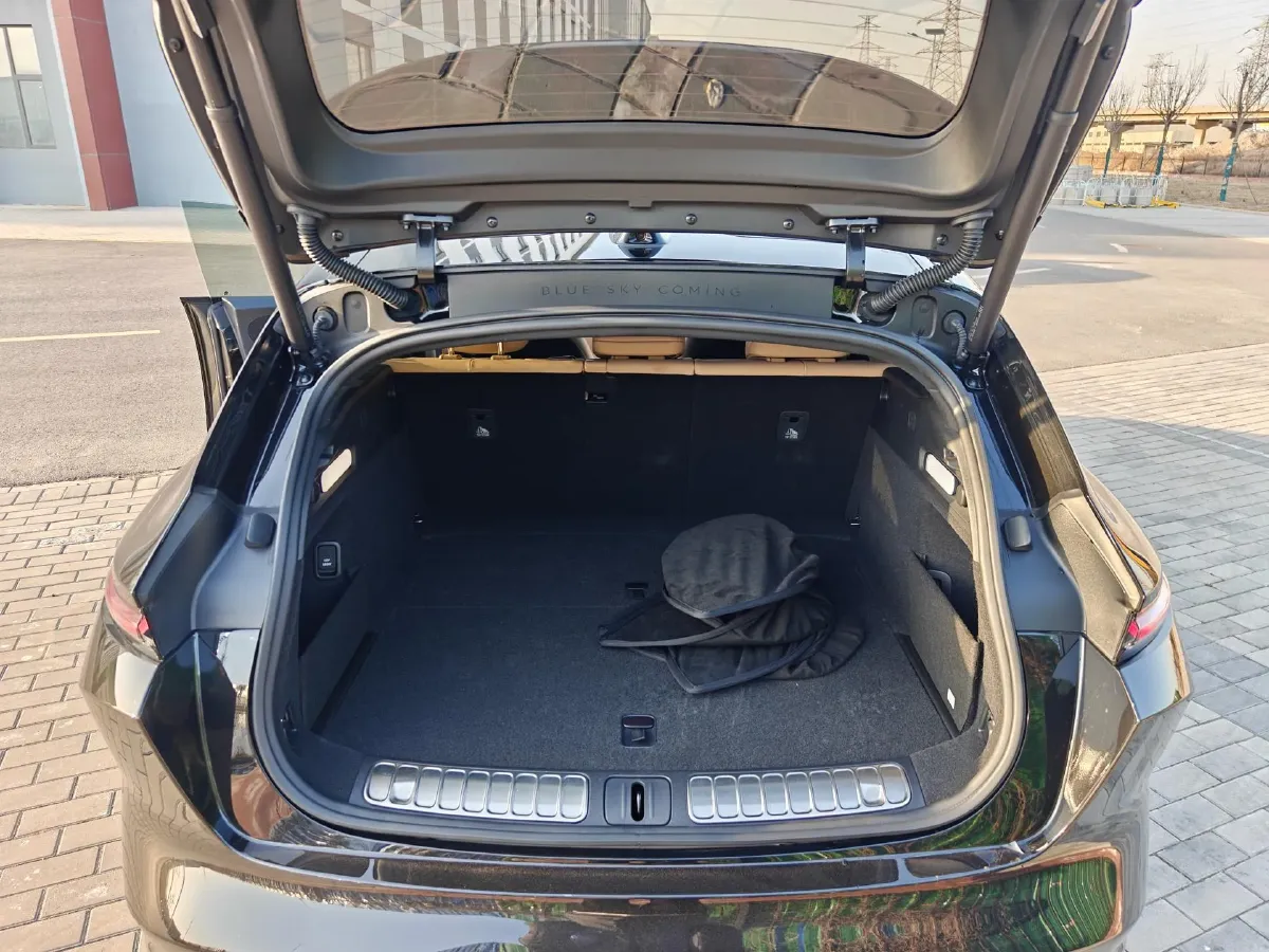 2024 NIO ET5T BEV 75KWH,autocango,china used car exporter,china ev exporter,chinese used car exporter,chinese used ev exporter