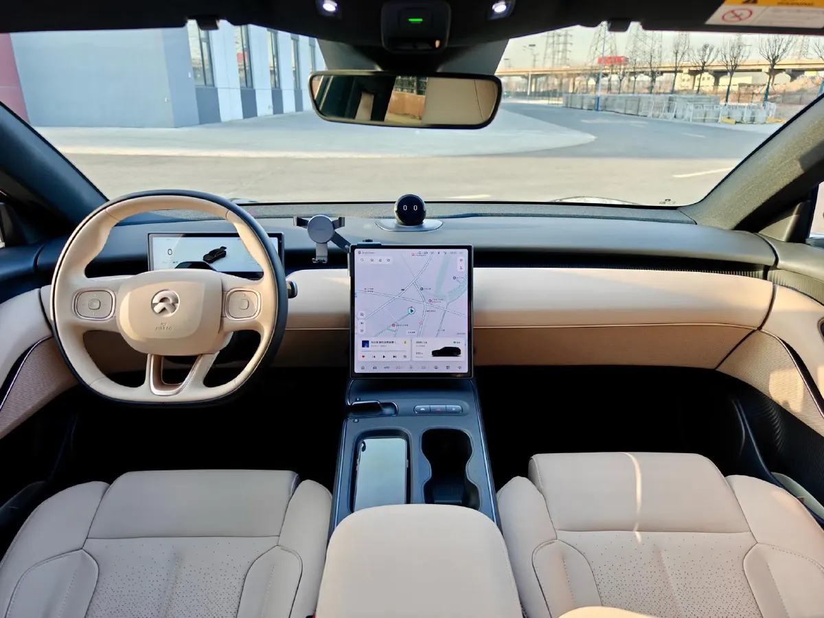 2024 NIO ET5T BEV 75KWH,autocango,china used car exporter,china ev exporter,chinese used car exporter,chinese used ev exporter