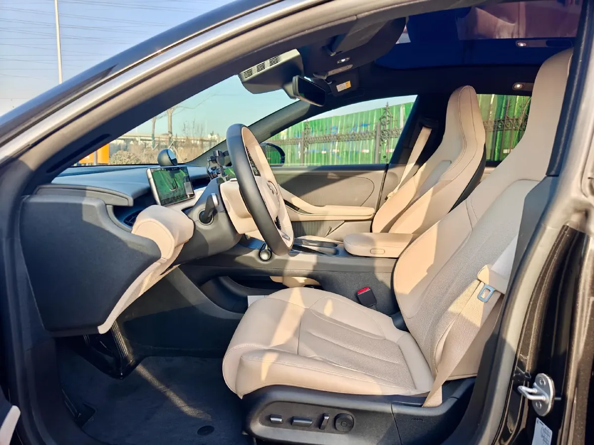 2024 NIO ET5T BEV 75KWH,autocango,china used car exporter,china ev exporter,chinese used car exporter,chinese used ev exporter