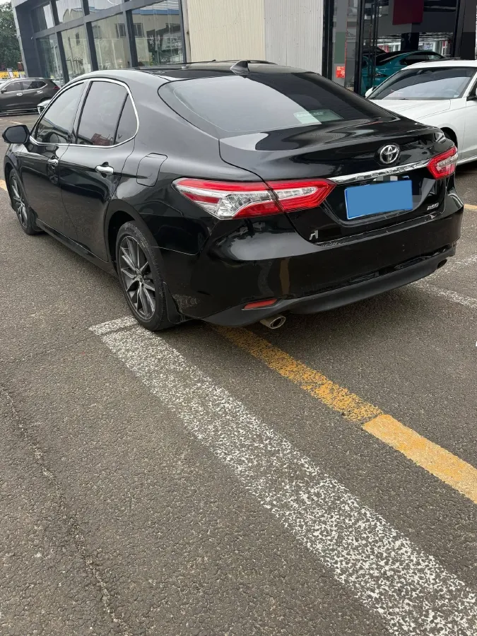 2021 Toyota Camry 2.5L 209HP L4 8AT,autocango,china used car exporter,china ev exporter,chinese used car exporter,chinese used ev exporter