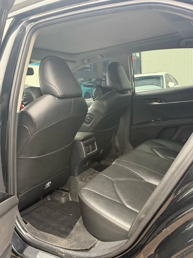 2021 Toyota Camry 2.5L 209HP L4 8AT,autocango,china used car exporter,china ev exporter,chinese used car exporter,chinese used ev exporter