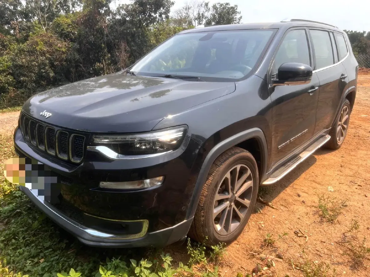2018 Jeep Grand Commander 2.0T 265HP L4 9AT,autocango,china used car exporter,china ev exporter,chinese used car exporter,chinese used ev exporter