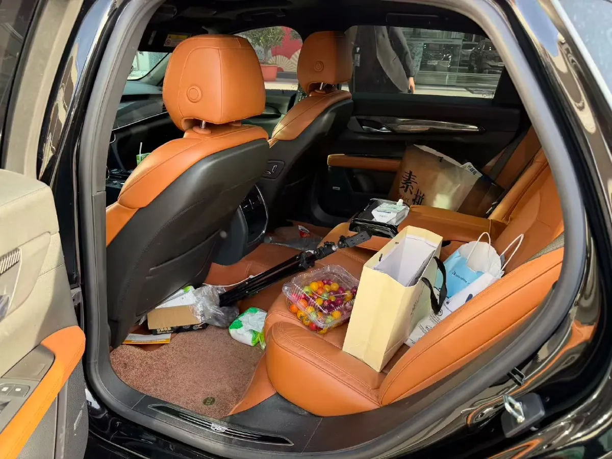 2022 Cadillac CT6 2.0T 237HP L4 10AT,autocango,china used car exporter,china ev exporter,chinese used car exporter,chinese used ev exporter